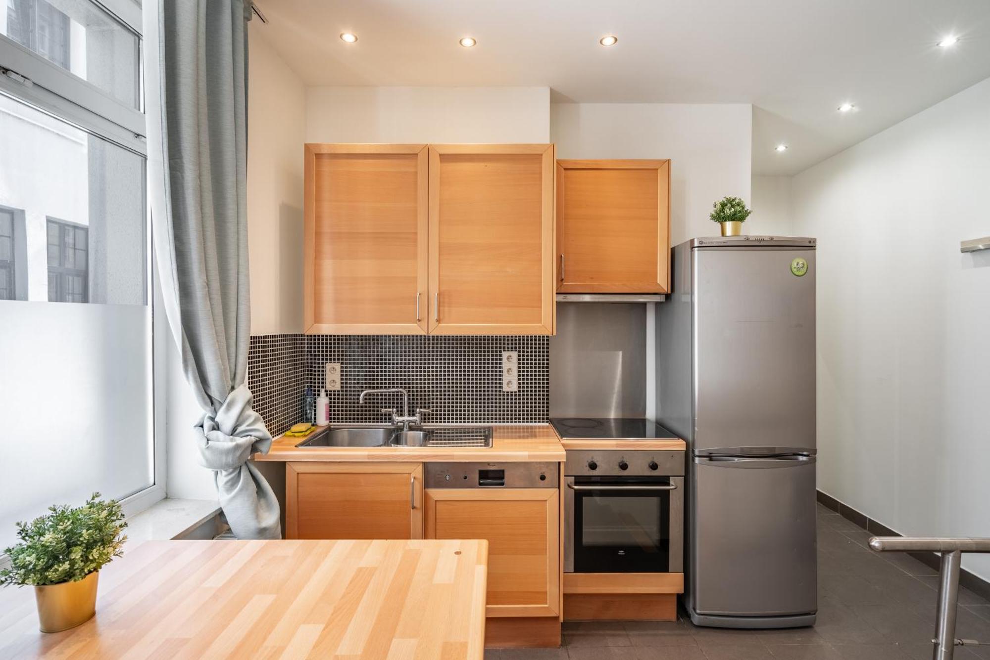 Authentic Apartments In The Center Of Anvers Exterior foto